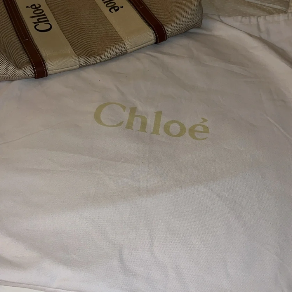 Chloé Canvas Tote Bag - Picture 6 of 12